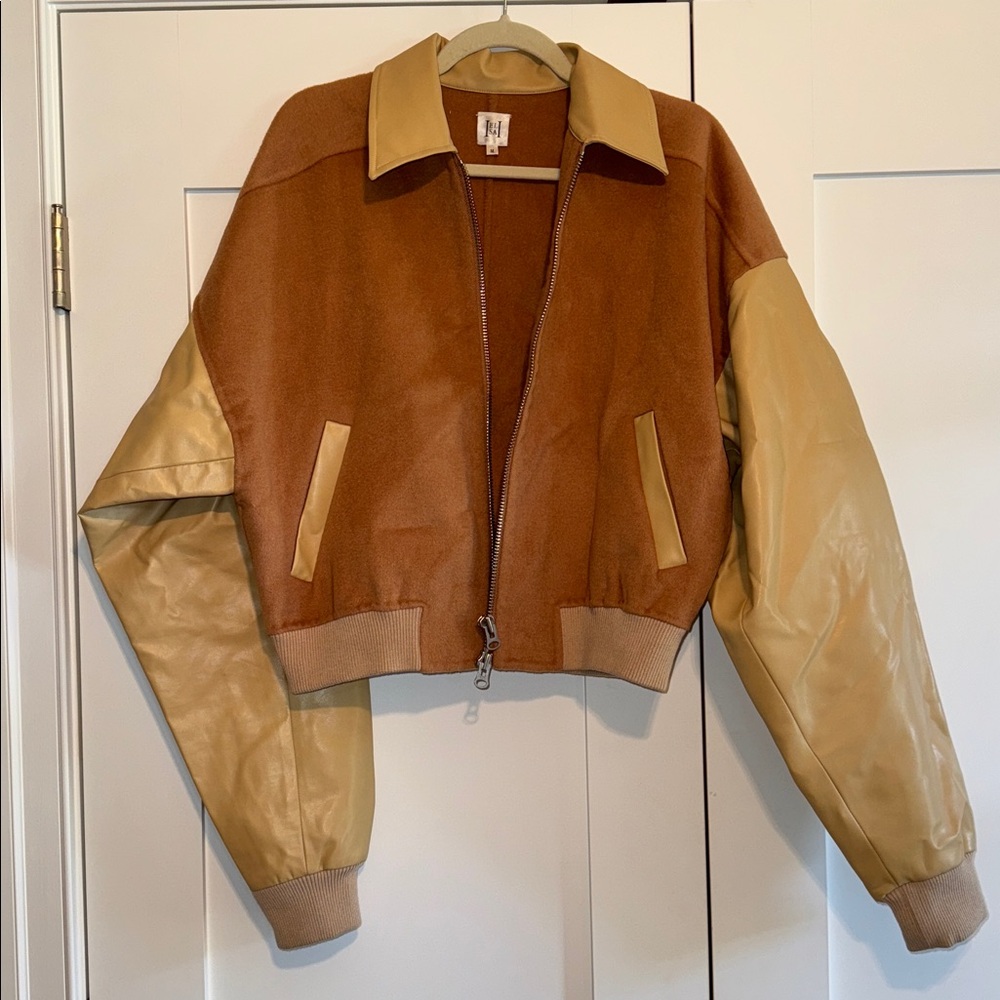 Helsa - Faux Leather & Wool Blend Bomber - Picture 4 of 8